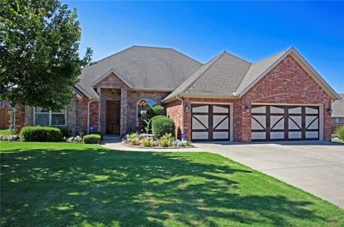 6502 Timber Ridge Dr, Rogers, AR 72758-8085