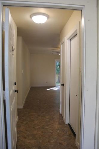 2525 Dovemeadow Dr, Austin TX  78744-4319 exterior