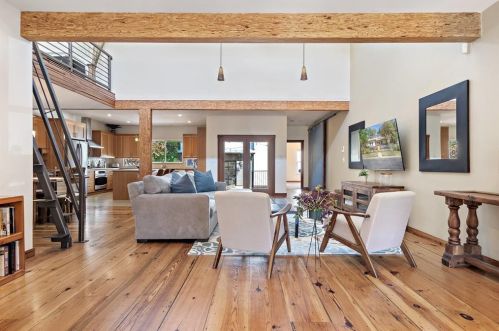 2106 14 St, Austin TX 78702-1304 exterior