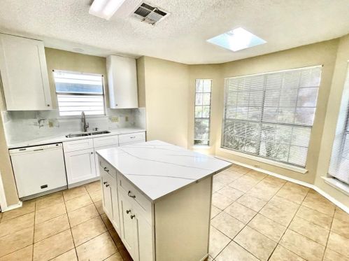 12610 Dringenberg Dr, Austin TX  78729-7784 exterior