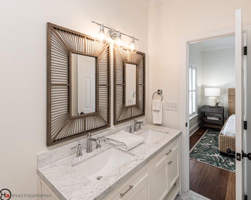 1000 Carolina Blvd, Isle Of Palms SC  29451-2242 exterior