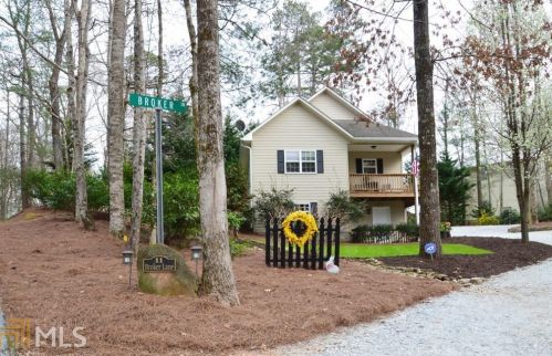 11 Broker Ln, Clayton, GA 30525-7032