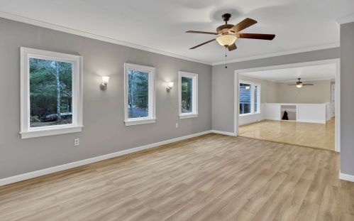 85 Blue Castle Dr, Mashpee MA 02649-3770 exterior