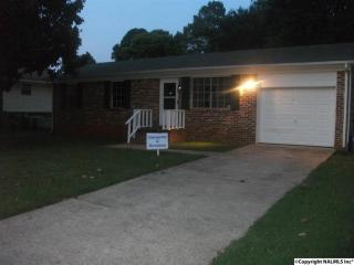 3507 Kennemore Dr, Huntsville AL  35805-5425 exterior