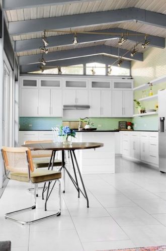 410 Brookhaven Trl, Austin TX 78746-5455 exterior