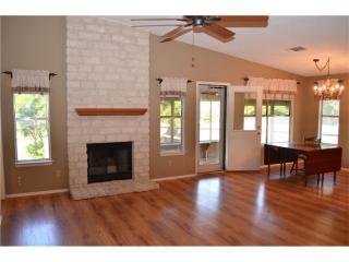 606 Kingfisher Creek Dr, Austin TX  78748-2425 exterior