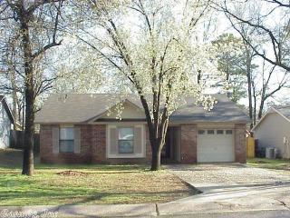 40 Oak Forest Loop, North Little Rock, AR 72113-6824