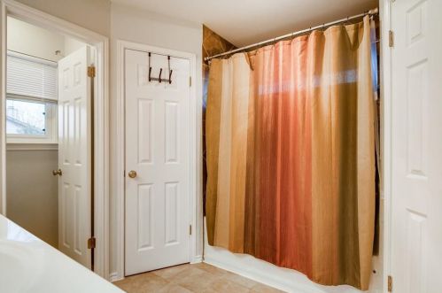 13217 Briar Holw Dr, Austin TX 78729-3655 exterior