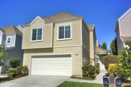 500 Glenmoor Cir, Milpitas, CA 95035-2950