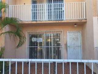 2419 11th St, Miami FL  33125-3162 exterior