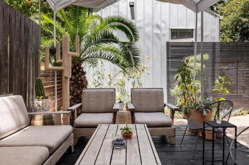 1408 Canterbury St, Austin TX 78702-5302 exterior