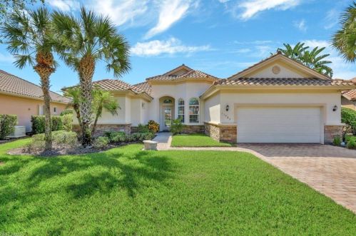 11982 Heather Woods Ct, Naples FL  34120-4398 exterior