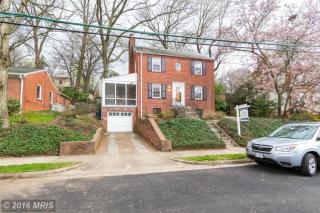 2628 Grant St, Arlington, VA 22202-2520