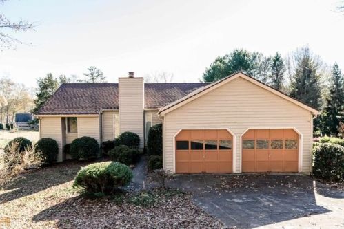 4005 Sundown Dr, Gainesville, GA 30506-3606