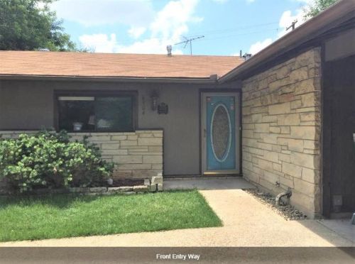 6904 Dubuque Ln, Austin TX  78723-2231 exterior