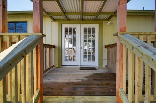 804 Calico Dr, Austin TX 78748-6404 exterior