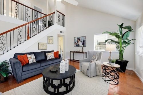 6321 Avery Island Ave, Austin TX  78727-6902 exterior