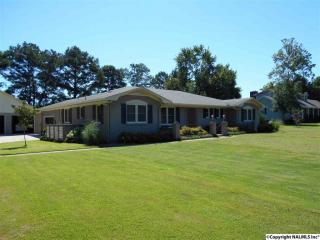 101 Eagle Dr, Albertville, AL 35951-3963