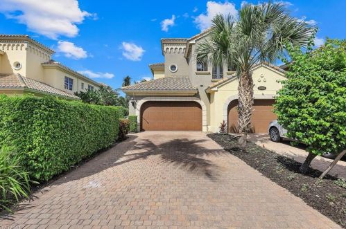 3695 Montreux Ln, Naples, FL 34114-6431