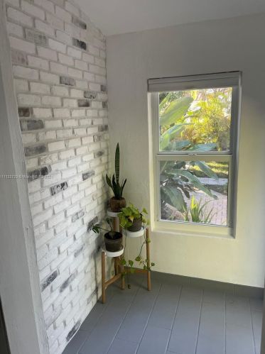 70 101st St, Miami FL  33138-2319 exterior