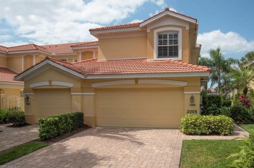 2205 Arielle Dr, Naples, FL 34109-0339