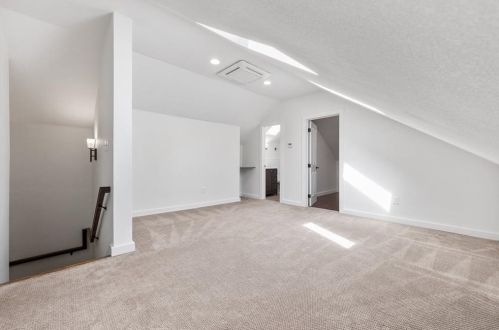 5016 Calhoun Cyn Loop, Austin TX 78735-6450 exterior