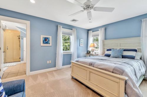 11 Teal Cir, Mashpee MA 02649-3676 exterior