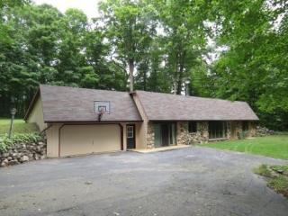 15119 Moraine Rd, Kiel, WI 53042-9518