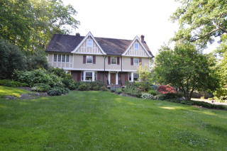 56 Whittredge Rd, Summit, NJ 07901-2828