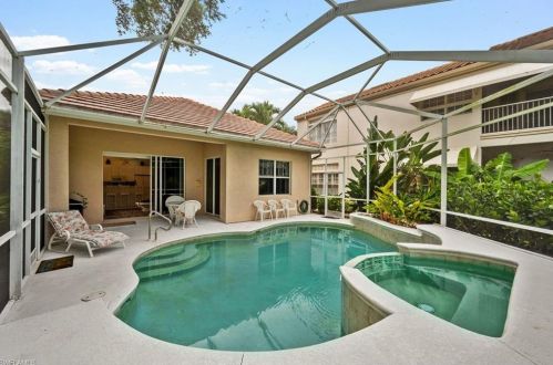 5876 Jameson Dr, Naples, FL 34119-4638