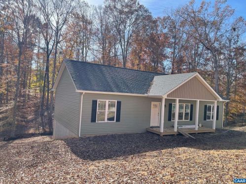 13 Amethyst Rd, Bybee, VA 22963-2413