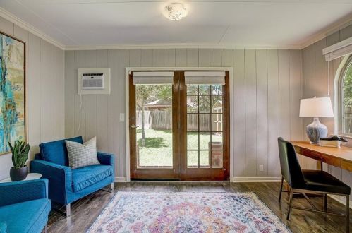 13243 Briar Holw Dr, Austin TX 78729-2855 exterior