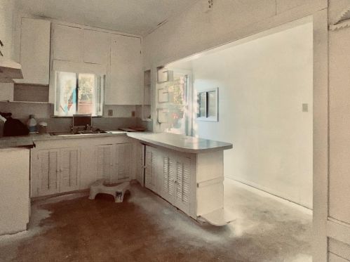 1504 11th St, Austin TX 78702-1909 exterior