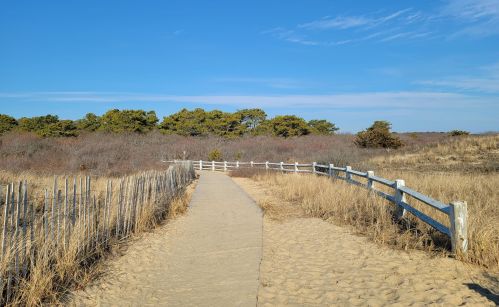 65 Blue Castle Dr, Mashpee MA 02649-3770 exterior