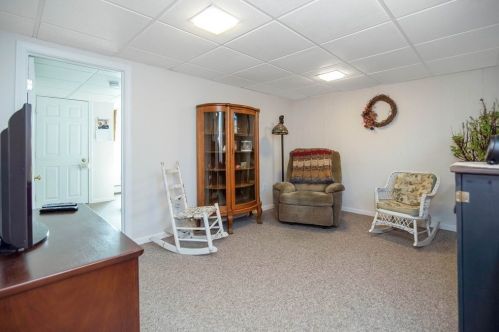 61 Moreau Dr, Chicopee MA 01020-4826 exterior