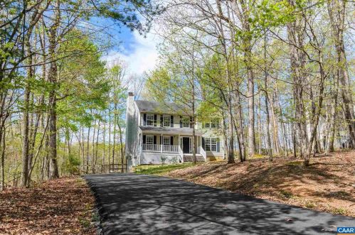 48 Bridlewood Dr, Bybee, VA 22963-2633