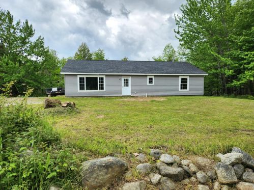 34 Blanket Ln, Prospect, ME 04981-4222