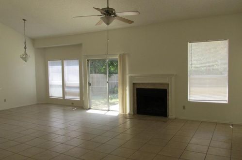 9505 Doliver Dr, Austin TX exterior