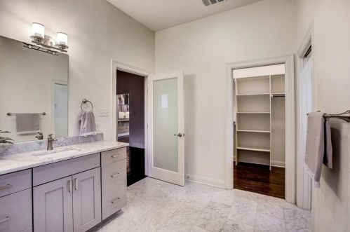 1707 Briar St, Austin TX 78704-3421 exterior