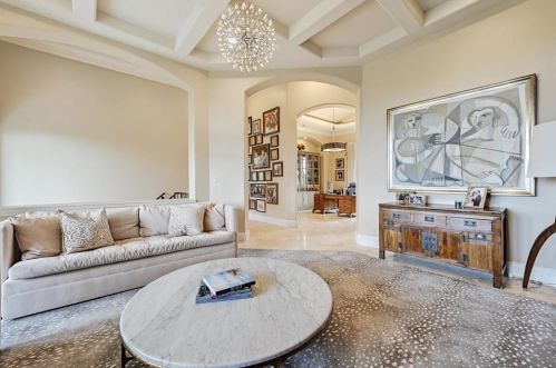 2004 Canonero Dr, Austin TX 78746-2125 exterior