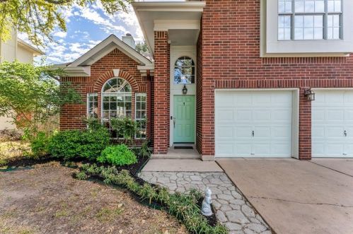 1221 Briargate Dr, Austin TX 78753-2050 exterior