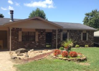 302 30th St, Ozark, AR 72949-9435