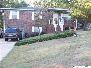 2220 Cynthia Dr, Birmingham, AL 35215-4046