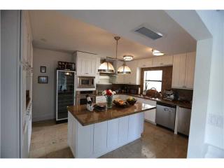 201 Knollwood Dr, Miami FL  33149-2729 exterior