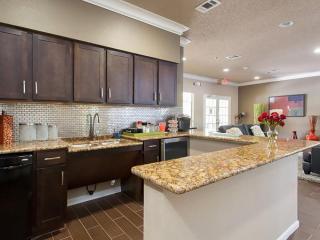 9323 Manchaca Rd, Austin TX  78748-6240 exterior