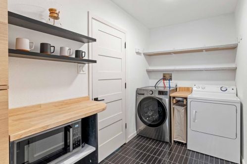 5407 Claymoor Dr, Austin TX 78723-4808 exterior