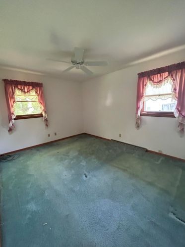 214 Park Ave, Chenequa WI  53029-2116 exterior