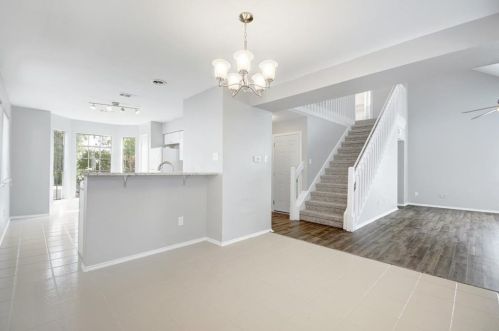 6211 Avery Island Ave, Austin TX  78727-6905 exterior