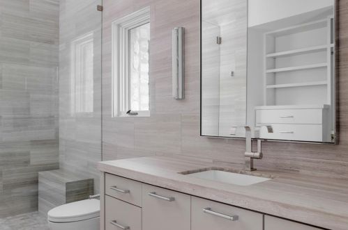 4402 Aqua Verde Dr, Austin TX 78746-1042 exterior