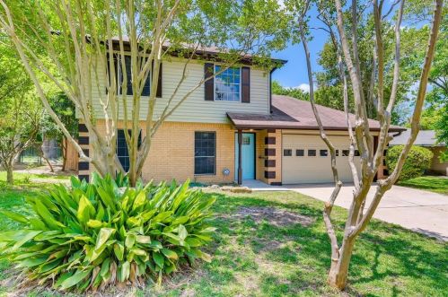 1207 Dunstan Dr, Austin TX  78745-4960 exterior